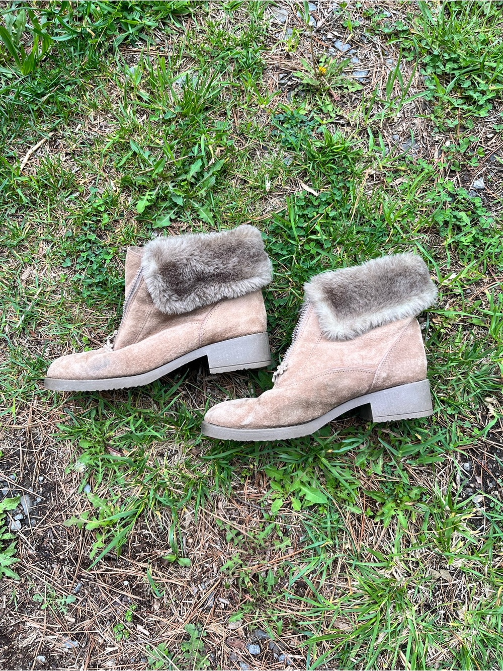 Hush Puppies Size 9W Woman Taupe Faux-Fur Fold-Over Ankle Boots - Picture 4 of 9